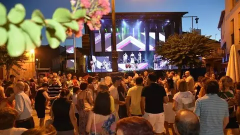 festassantiago_petin_orquesta
