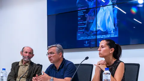 11.00 horas: XXXVIII Xornadas de Folclore.- O presidente da Deputación, Luis Menor, participa na presentación das XXXVIII Xornadas de Folclore, tamén participan Xulio Fernández Senra (Organizador das Xornadas) e Sandra Quintas Vázquez . Sala de prensa do Pazo Provincial.