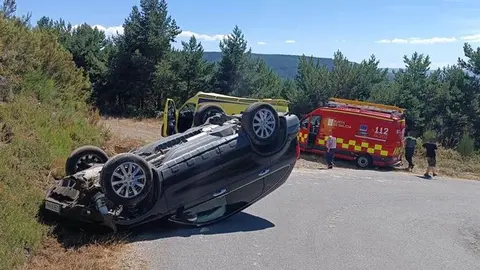 somoscomarca_aveiga_accidente_vuelco_carreteraparadaobarco_riomao_2023 (1)