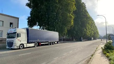 somoscomarca_obarco_camion_aparcamiento_avenidadegalicia_230923 (3)