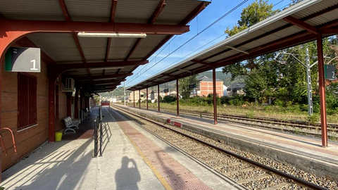 p_somoscomarca_231011_obarco_estaciontren_ferrocarial_viastren_estaciontrenobarco_0011