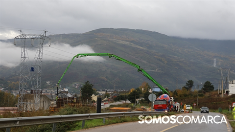 somoscomarca_231108_obarco_n120_obras_grua_circunvalacion_hormigonera_carreterarubia