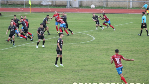 somoscomarca_231112_obarco_futbol_cdbarco_valladares (8)