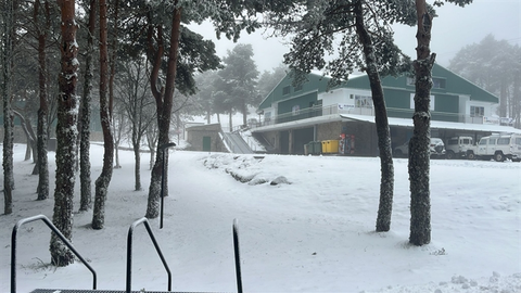 somoscomarca_240106_manzaneda_estaciondeesqui_estaciondemontaña_nieve (1)