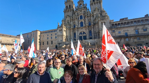 somoscomarca_240202_santiago_manifestacion_psoe_tino_gudiña_raquelmaria (3)