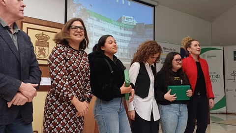 somoscomarca_240213_ponferrada_ieslauroolmo_ciudenecomparsas5894 (1)