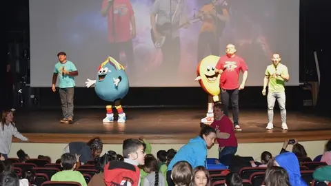 somoscomarca_obarco_teatrolauroolmo_choloenela_2024 (11)