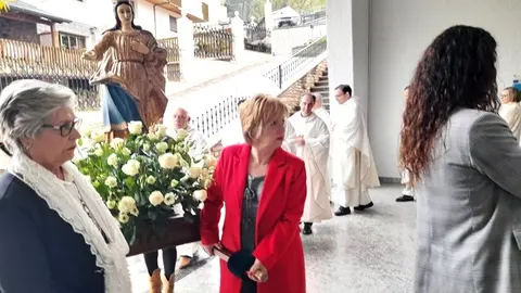 p_somoscomarca_20240408_sobradelo_fiestasencarnacion_iglesia_procesion (8)