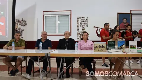 somoscomarca_20240824_quereño_homenaje_antoniocastrovoces_mesapresidencial_obispoastorga(14)
