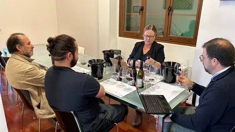 somoscomarca_20241108_obarco_D.O. Valdeorras_visita_BethWillard84