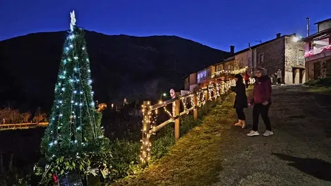 somoscomarca_20241214_vilamartin_sanmigueldeouteiro_lucesnavidad (4)