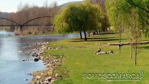 p_somoscomarca_bañistas_malecón_primavera_O-Barco_2019_03_
