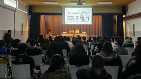 somoscomarca_20251003_obarco_ieslauroolmo7