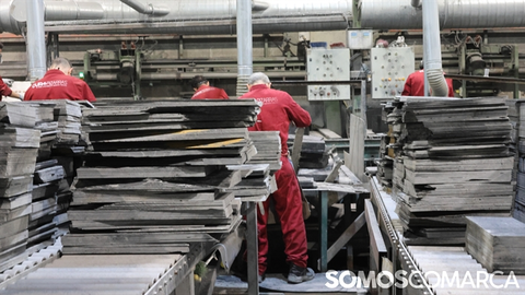 somoscomarca_pizarra_instalciónes_visitaconselleiraindustria_merelles_ (27)