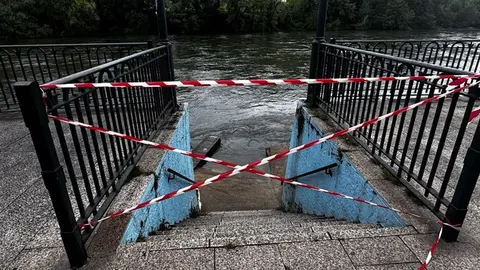 somoscomarca_20250421_obarco_crecida_sil_malecon_cerrado92