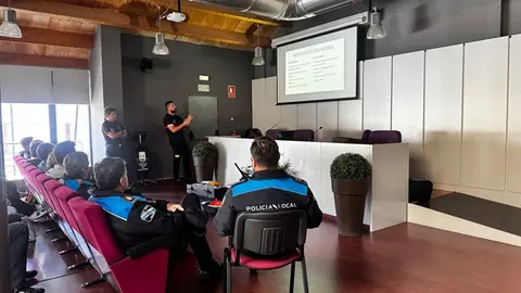 somoscomarca_20250515_obarco_concello_jornada_cocheselectricos