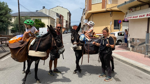 somoscomarca_obarco_historiasnocamiño_familiayburro (1)