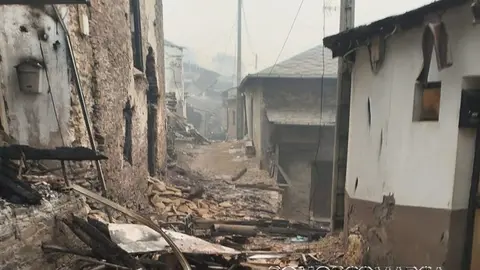somoscomarca_20250817_vilamartin_incendio_cernego_casasquemadas