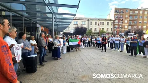 somoscomarca_somoscomarca_20250919_obarco_plazaconcello_concentraciongaza (2)
