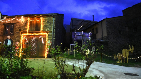 somoscomarca_20251207_obarco_fervenza_decoracionnavidad (36)