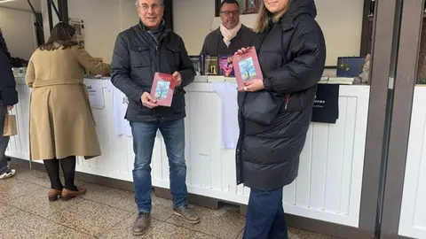 somoscomarca_2025120_obarco_ferianadal_librovilamartin2334