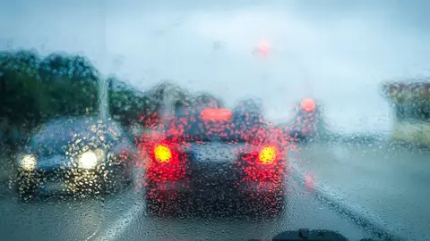  &iquest;Cu&aacute;ndo debes cambiar las escobillas limpiaparabrisas? Se&ntilde;ales que no debes ignorar 