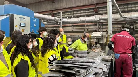 somoscomarca_202600409_carballeda_visita_ingenieros_clusterpizarra3300