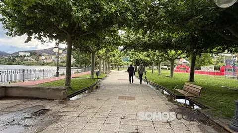 somoscomarca_arua_oaguillon_paseo_ni&ntilde;ocorriendo_se&ntilde;oresmayores_lluvia664