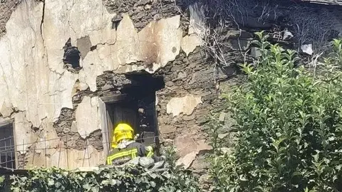 somoscomarca_arua_incendio_callecantalarana_palleirajpeg (3)