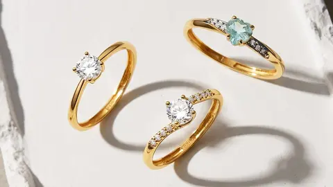 Anillo de pedida de mano: c&oacute;mo elegir el solitario perfecto seg&uacute;n la piedra preciosa