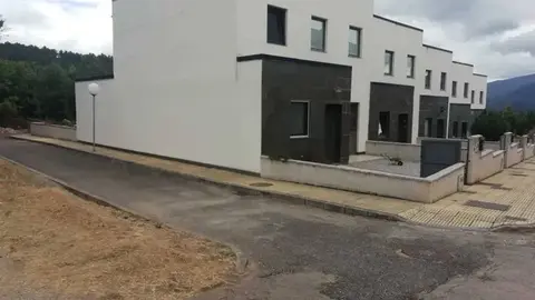 Medio millón de euros para reactivar la vivienda en el rural ourensano