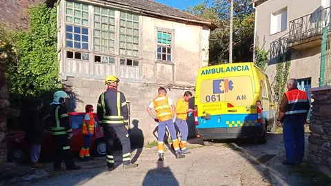 Trasladada ao hospital tras sufrir un accidente en Barxa (O Bolo)