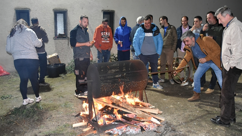 El magosto pone sabor e impregna de tradición la Festividad de Todos los Santos en Valdeorras