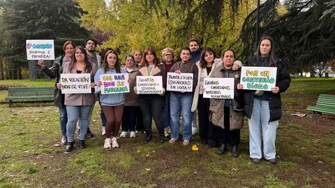 Las educadoras sociales de Valdeorras denuncian que el nuevo convenio estatal las excluye de las mejoras salariales