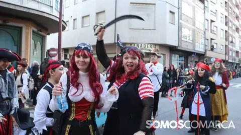 O Barco botouse á rúa dentro dun disfraz