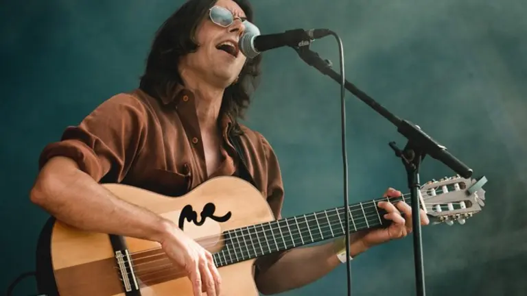 Pablo Lesuit: «Me conecto con las canciones que me colocan en el presente»