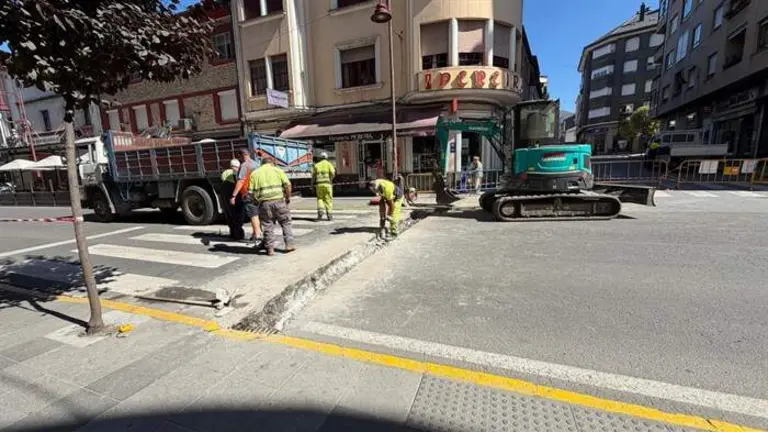 O Barco aplaza hasta después de O Cristo las obras de Pescadores y la Plaza Mayor