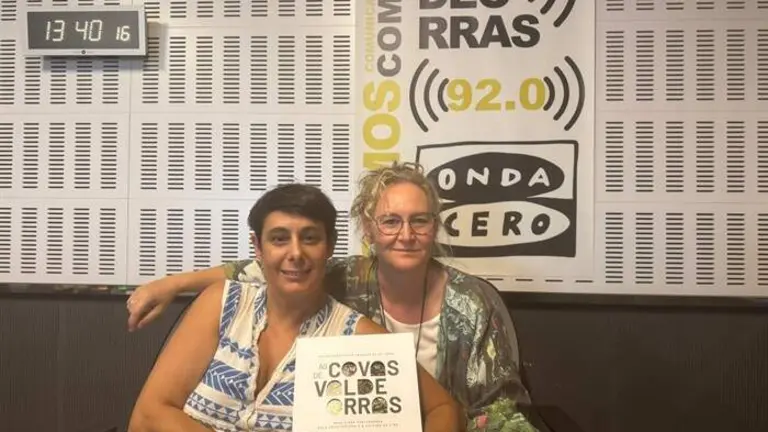 Dos años «cazando covas» para aprender a leer Valdeorras bajo tierra