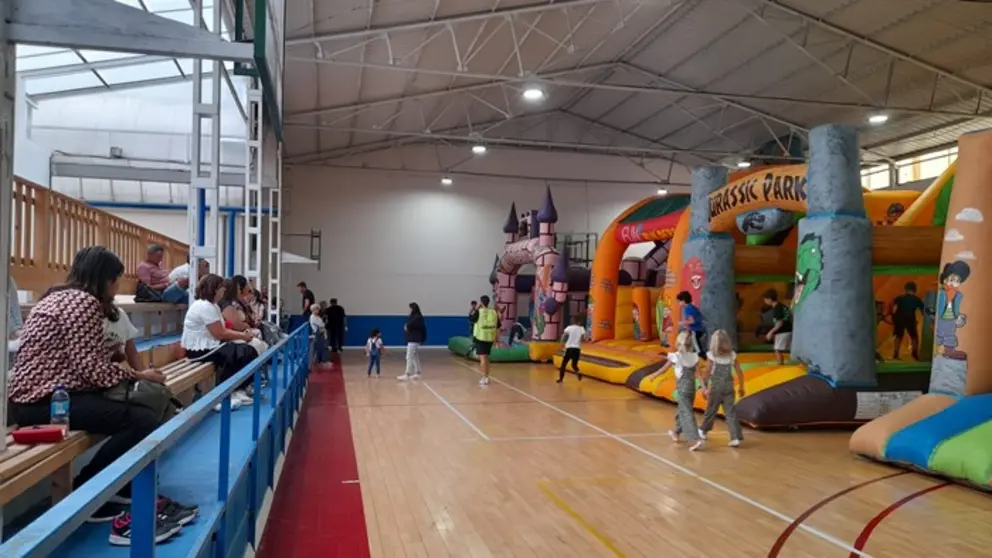 somoscomarca_obarco_hinchables_pavellon_festasdocristo_2022