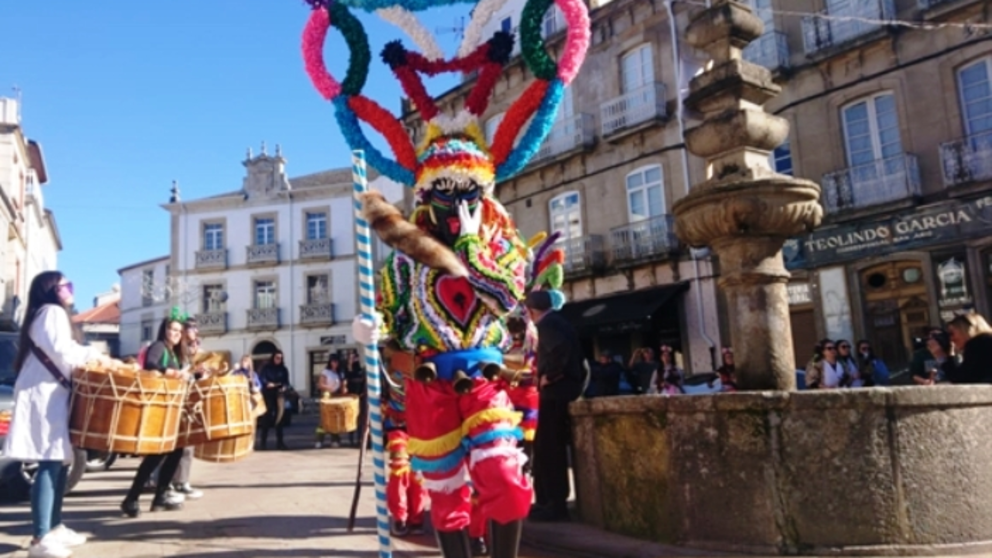 somoscomarca_viana_entroido_boteira_laura_2023-boteiro_ (2)