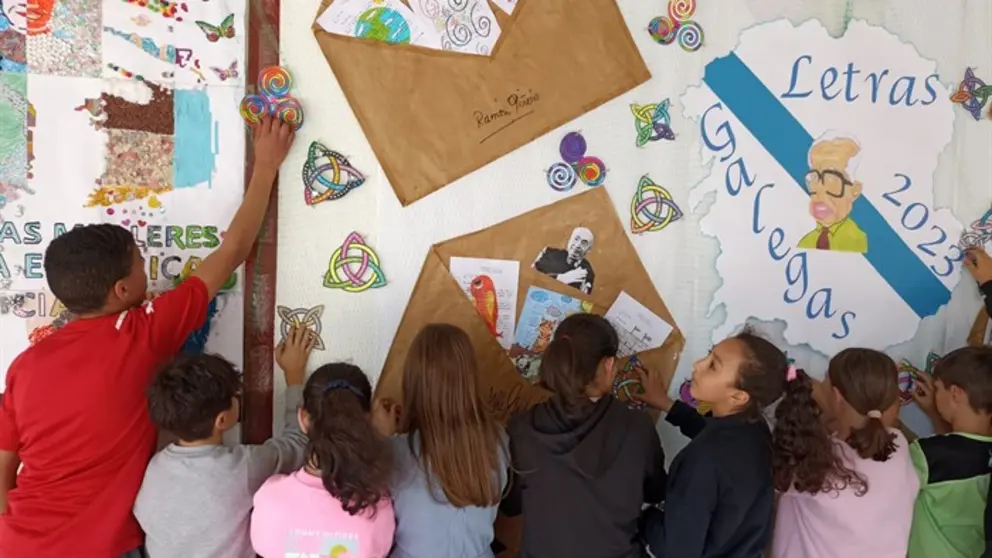 somoscomarca_diadasletrasgalegas_2023_colegios_2023827 (17)
