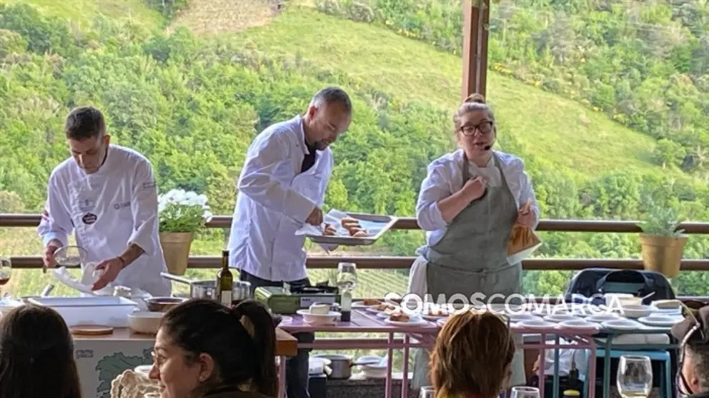 somoscomarca_240504_primaveraportasabertas_rutadelvino_paladium_jorgemazaira_bego&ntilde;acocinera_showcoquing452 (4)