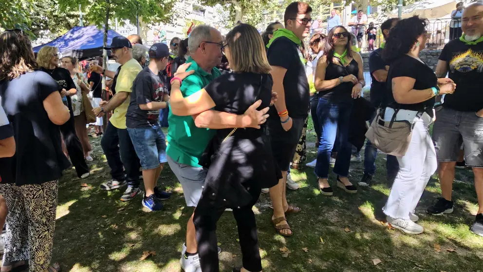 p_somoscomarca_240915_obarco_fiestasdelaspandillas418