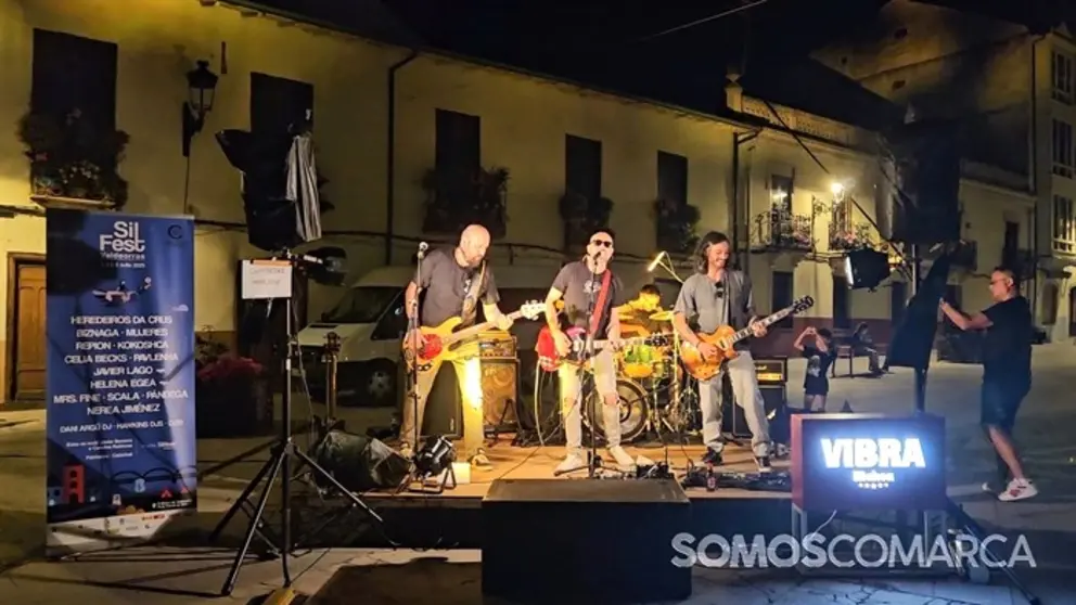 p_somoscomarca_20250703_obarco_plazamayor_conciertomrsfine_silfest (4)