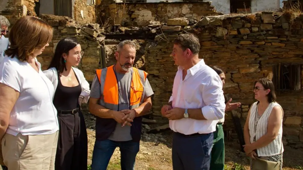 portada_somoscomarca_20250825_vilamartin_incendio_sanvicente_besteiro1226