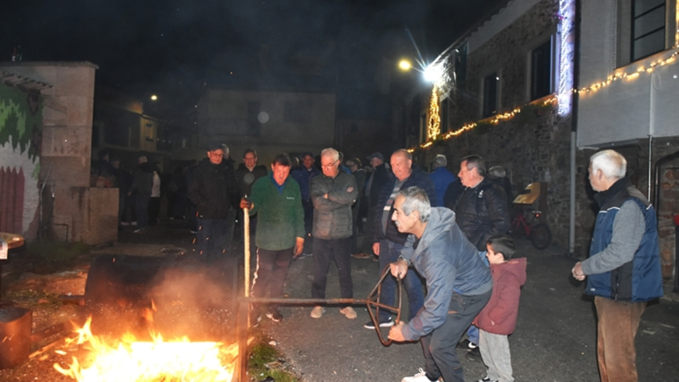 somoscomarca_20251108_corgomo_arcos_magostos_castañas_bombos_fuego (2)