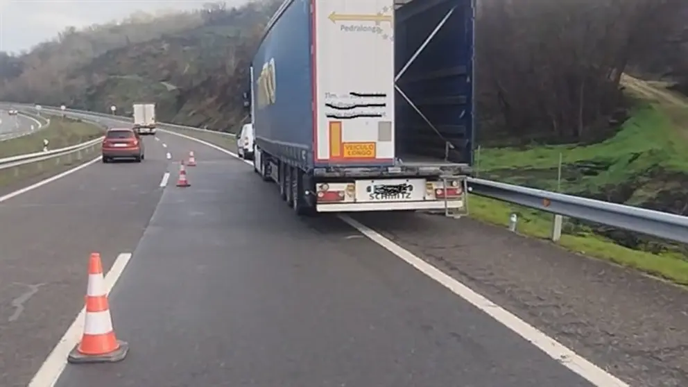 somoscomarca_202600209_a52_camion_cortecarril2687