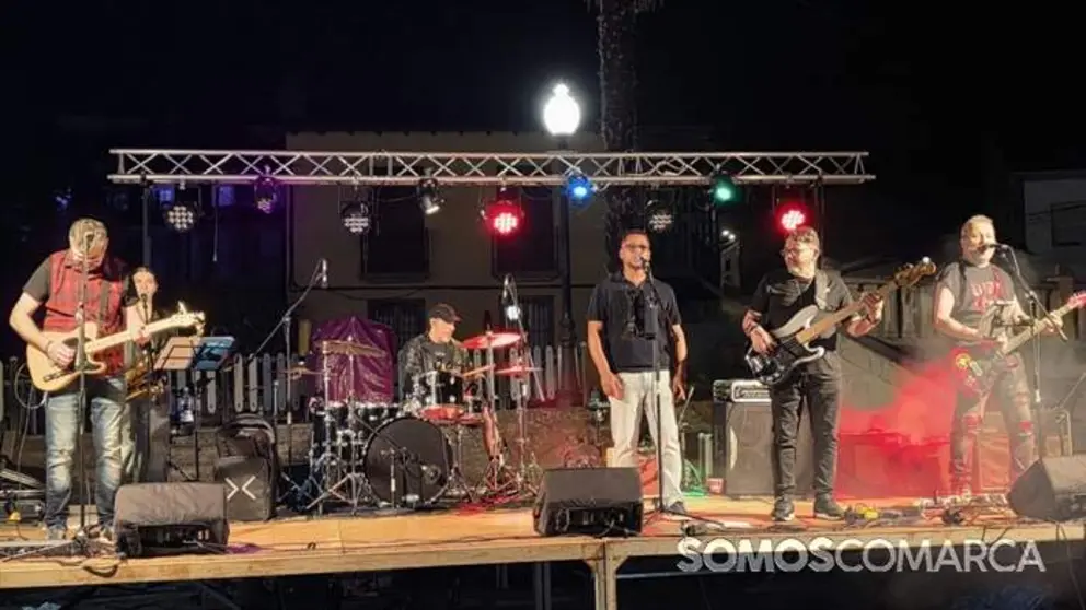 somoscomarca_20260425_villamartin_fiestas_elpatiodeleni (2)