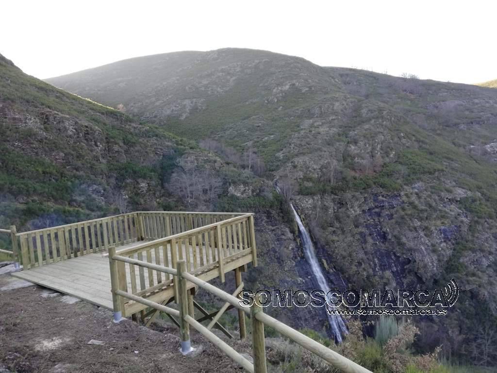 Mirador de la cascada del Cenza en Vilariño de Conso