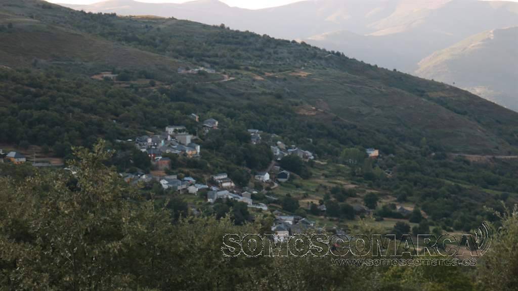 Vista panorámica de Santigoso (O Barco)